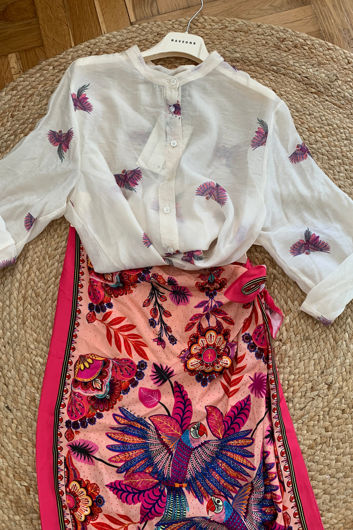 Have One Set Pareo lang Birds of Paradise Pink Bluse Papagei transparent